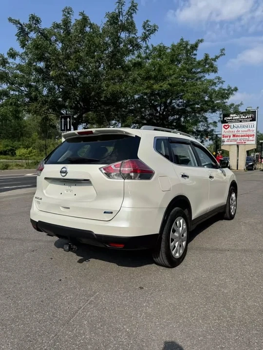 2015 Nissan Rogue - Image 4 of 15