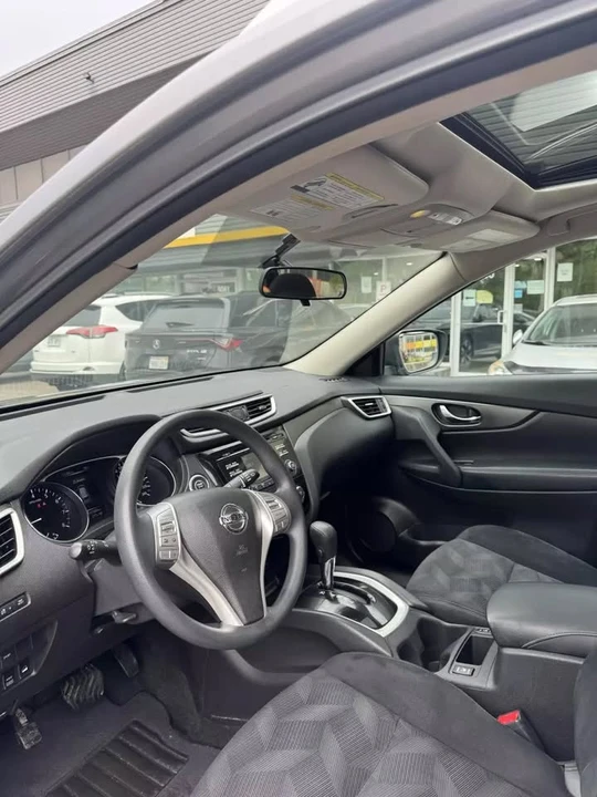 2015 Nissan Rogue - Image 6 of 16