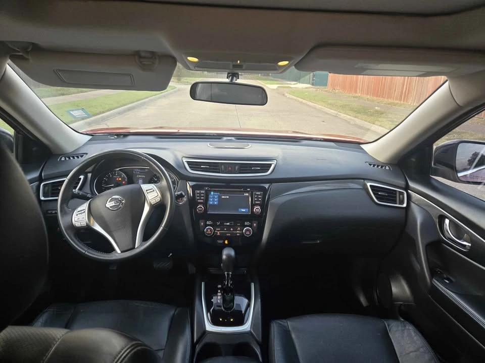 2015 Nissan Rogue - Image 7 of 14