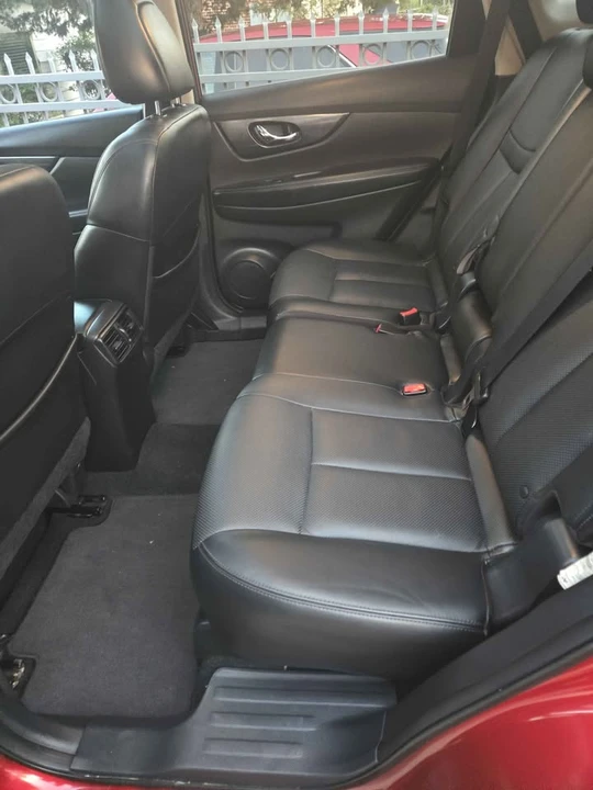 2015 Nissan Rogue - Image 13 of 14