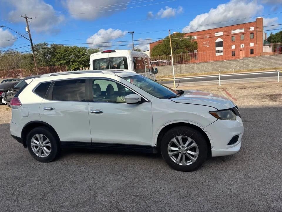 2015 Nissan Rogue - Image 6 of 20