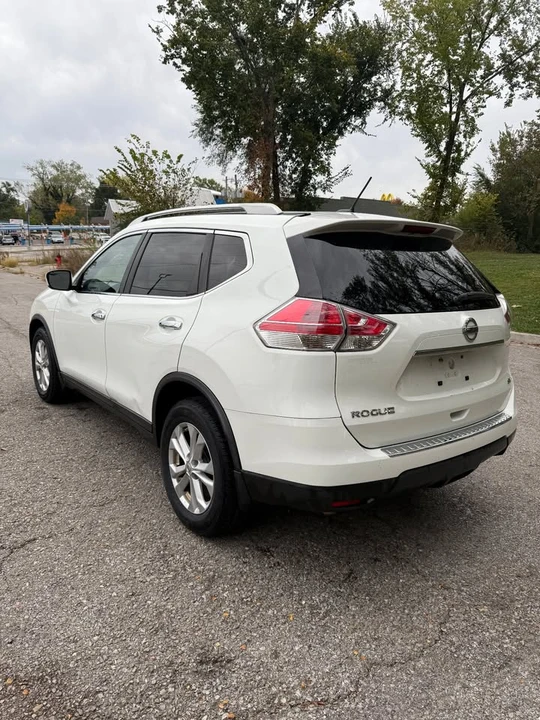 2015 Nissan Rogue - Image 3 of 11