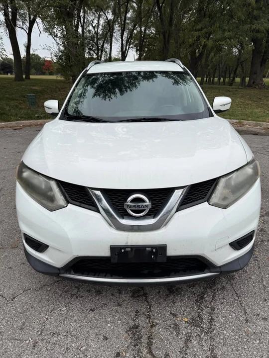 2015 Nissan Rogue - Image 2 of 11