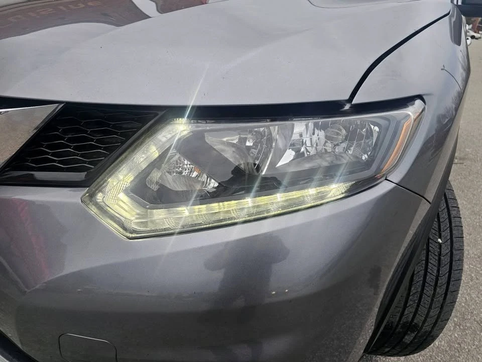 2015 Nissan Rogue - Image 8 of 20