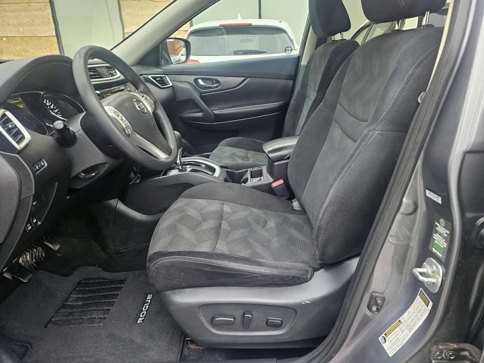 2015 Nissan Rogue - Image 11 of 20