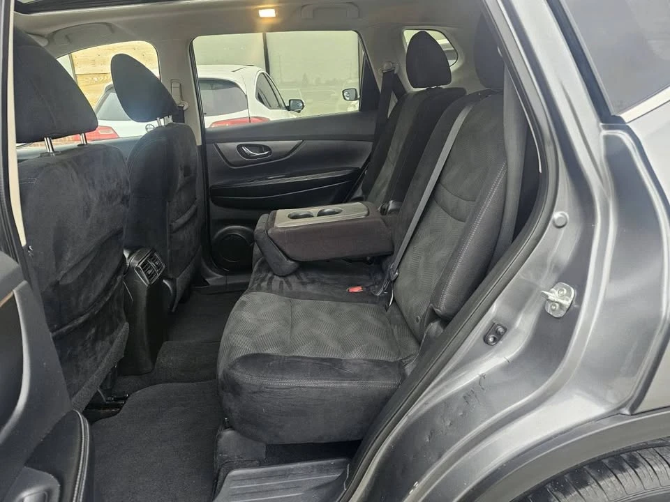 2015 Nissan Rogue - Image 14 of 20