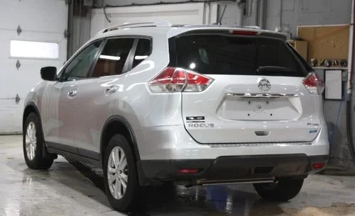 2015 Nissan Rogue - Image 2 of 11
