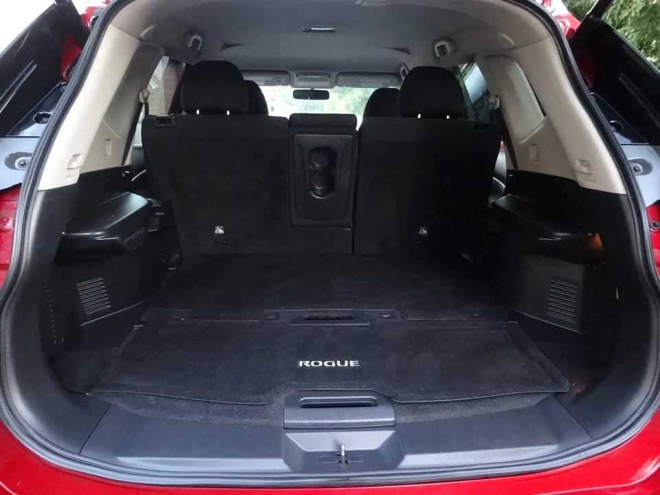 2015 Nissan Rogue - Image 14 of 20