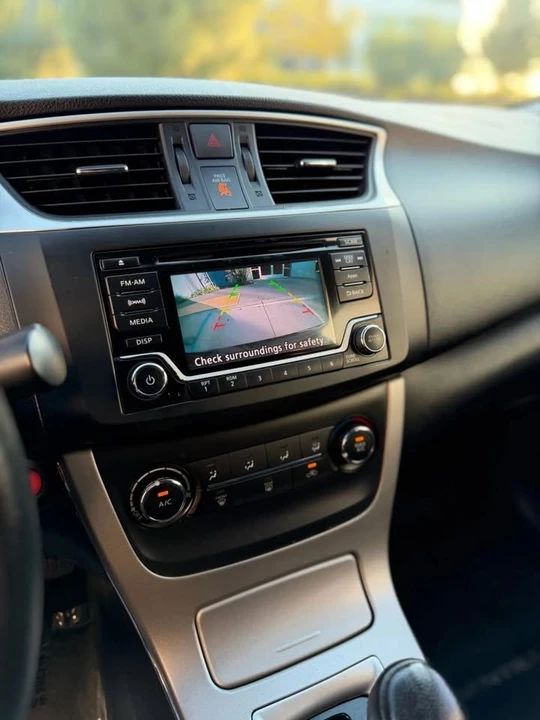 2015 Nissan Sentra 7th Gen - Image 7 of 15