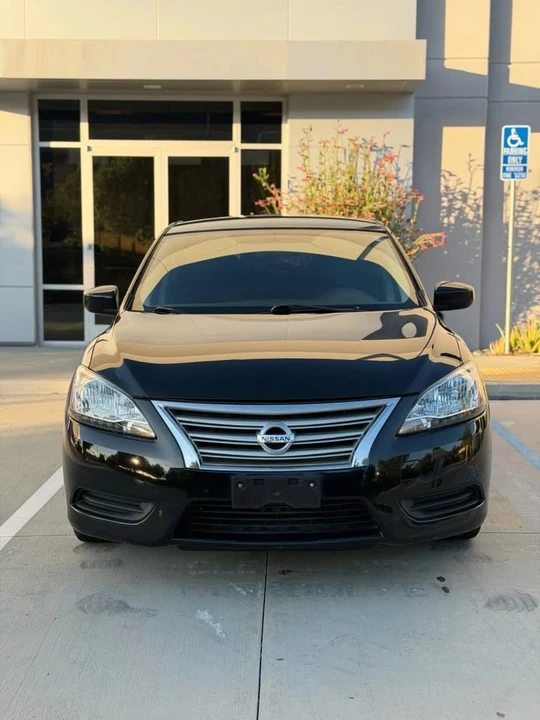 2015 Nissan Sentra 7th Gen - Image 4 of 15