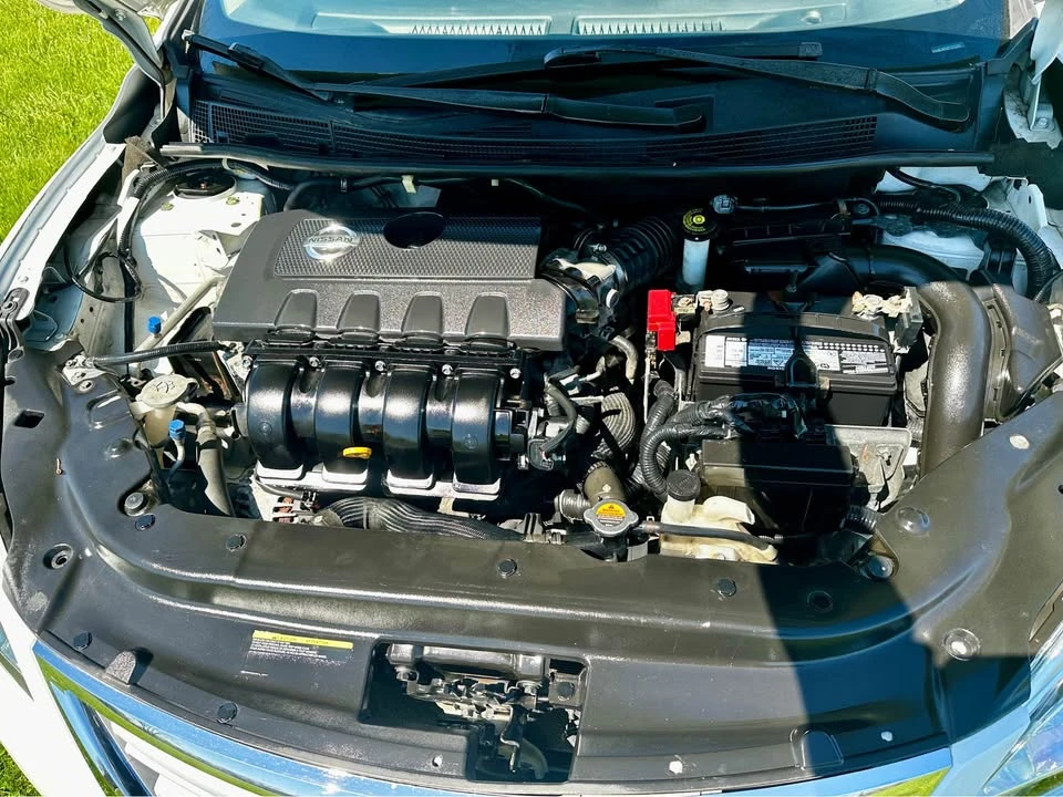 2015 Nissan Sentra 7th Gen - Image 9 of 18