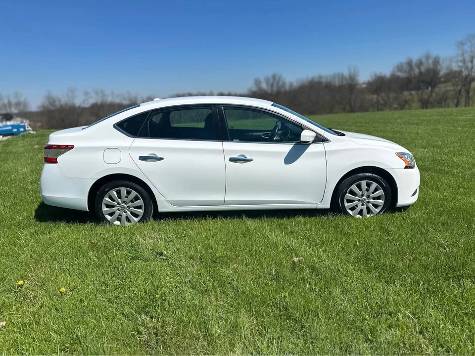 2015 Nissan Sentra 7th Gen - Image 4 of 18