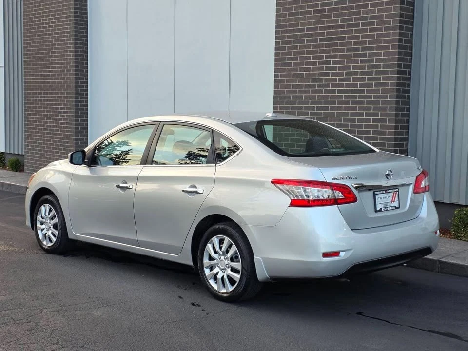 2015 Nissan Sentra 7th Gen - Image 3 of 20