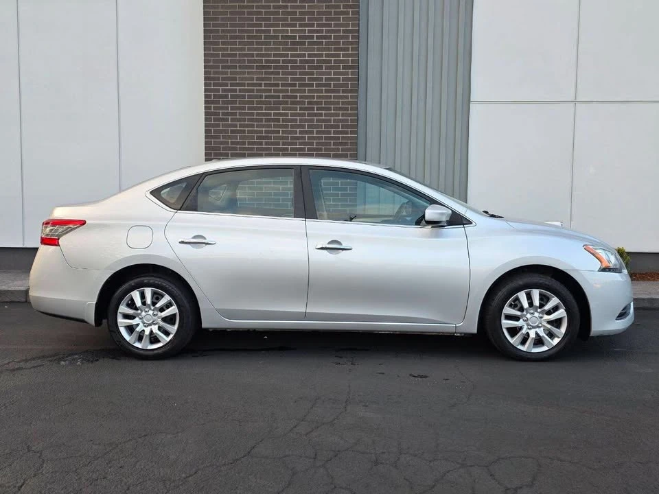 2015 Nissan Sentra 7th Gen - Image 14 of 20