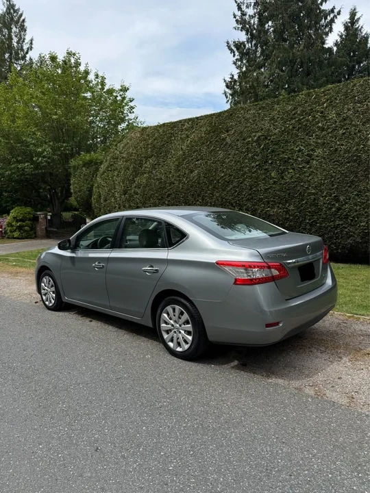 2015 Nissan Sentra 7th Gen - Image 6 of 10