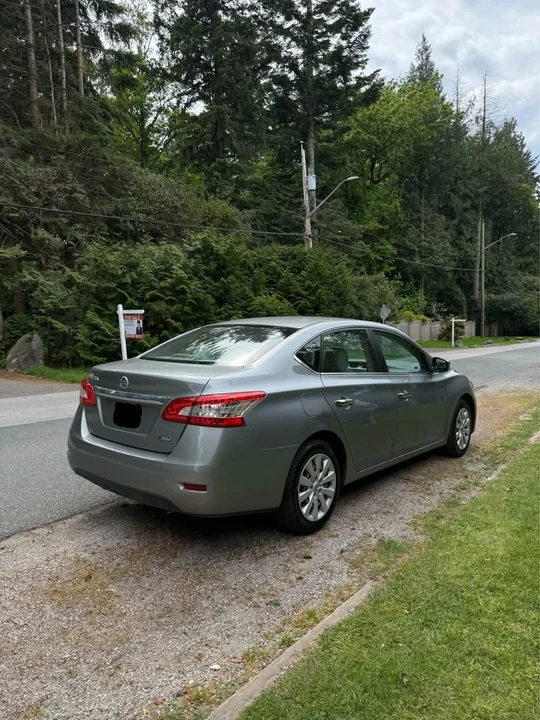 2015 Nissan Sentra 7th Gen - Image 4 of 10