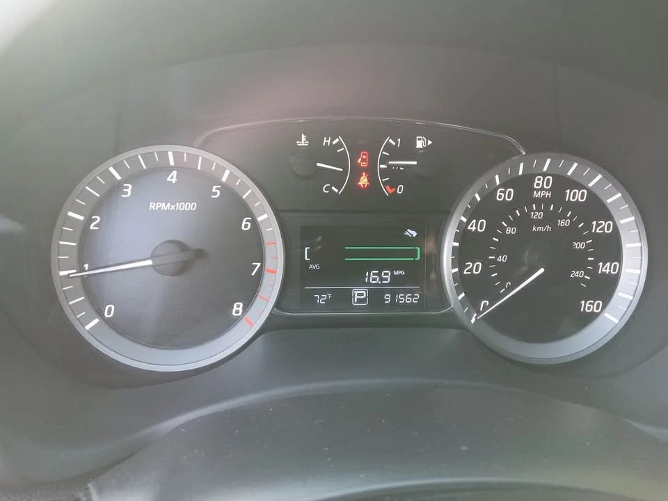 2015 Nissan Sentra 7th Gen - Image 4 of 8