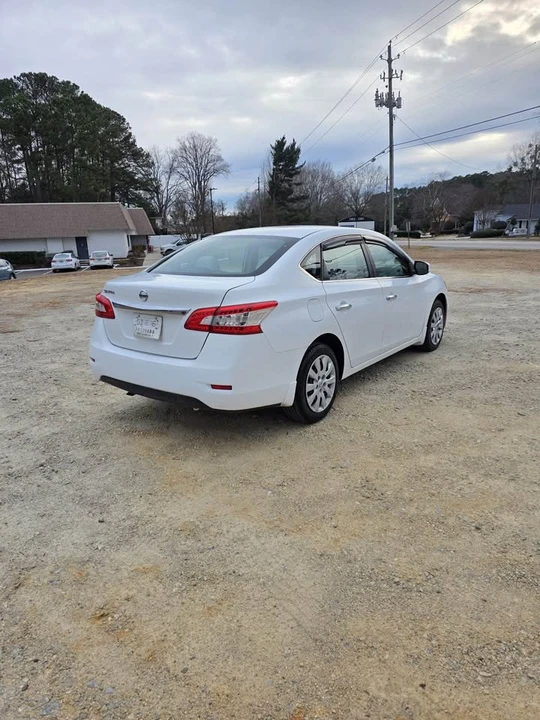 2015 Nissan Sentra 8th Gen - Image 5 of 10