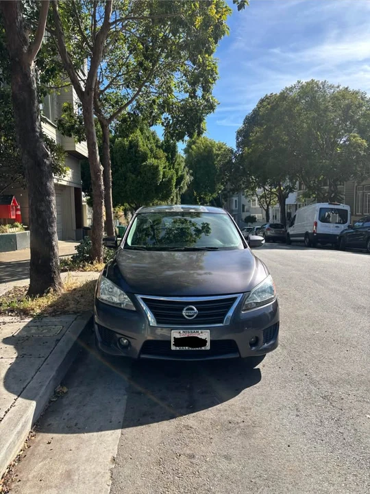 2015 Nissan Sentra 7th Gen - Image 2 of 9