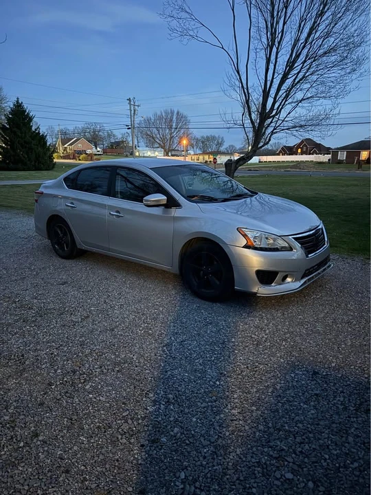 2015 Nissan Sentra 7th Gen - Image 11 of 13