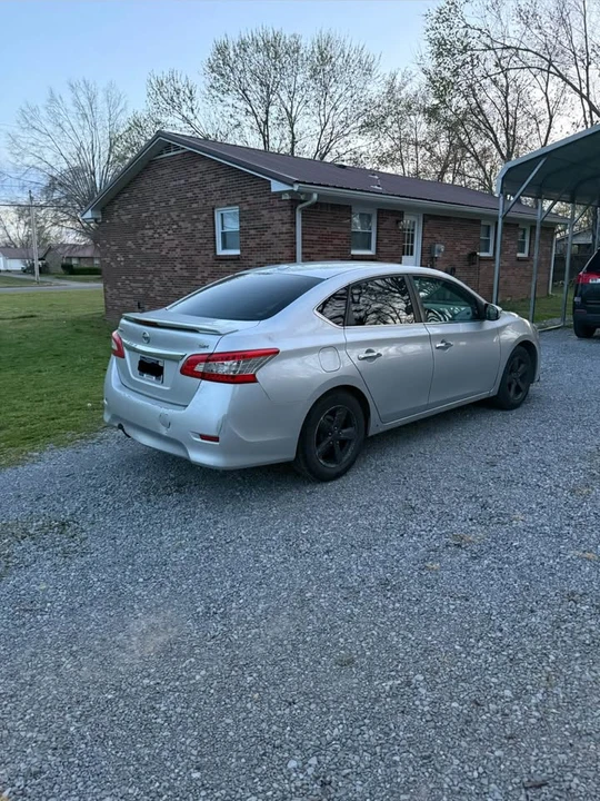 2015 Nissan Sentra 7th Gen - Image 2 of 13