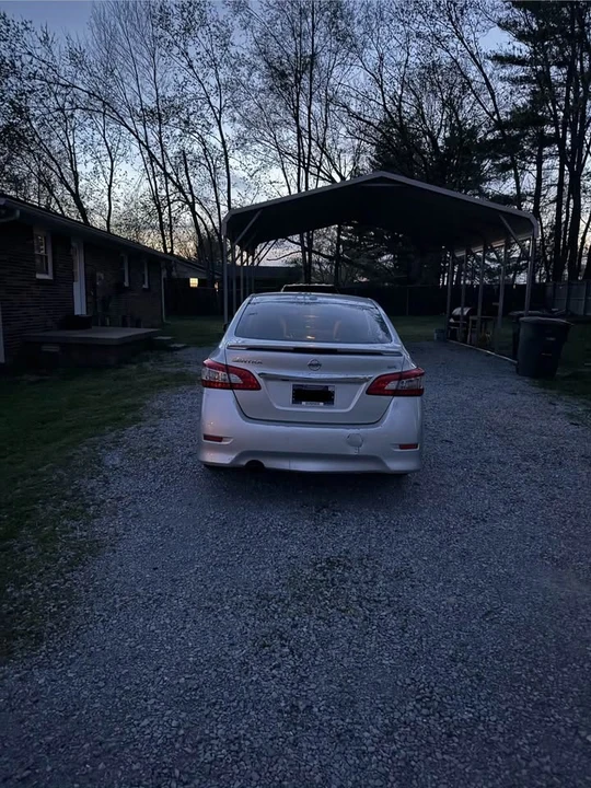 2015 Nissan Sentra 7th Gen - Image 12 of 13