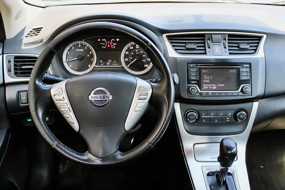 2015 Nissan Sentra 7th Gen - Image 8 of 9