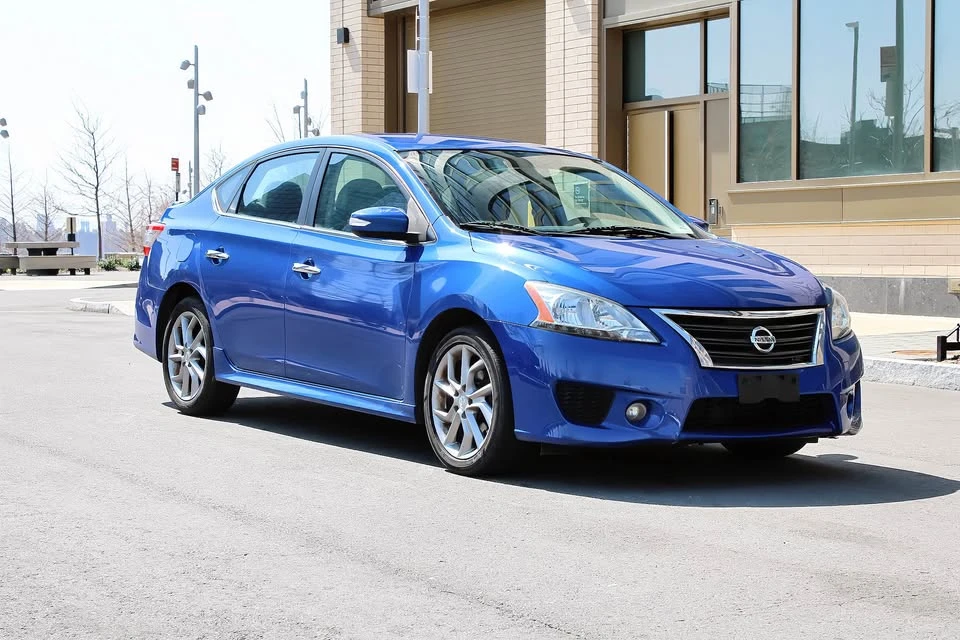 2015 Nissan Sentra 7th Gen - Image 2 of 9