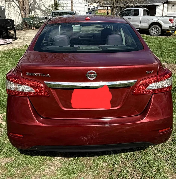 2015 Nissan Sentra 7th Gen - Image 5 of 15
