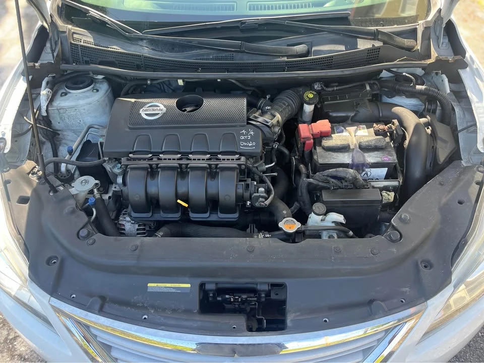 2015 Nissan Sentra 7th Gen - Image 9 of 16