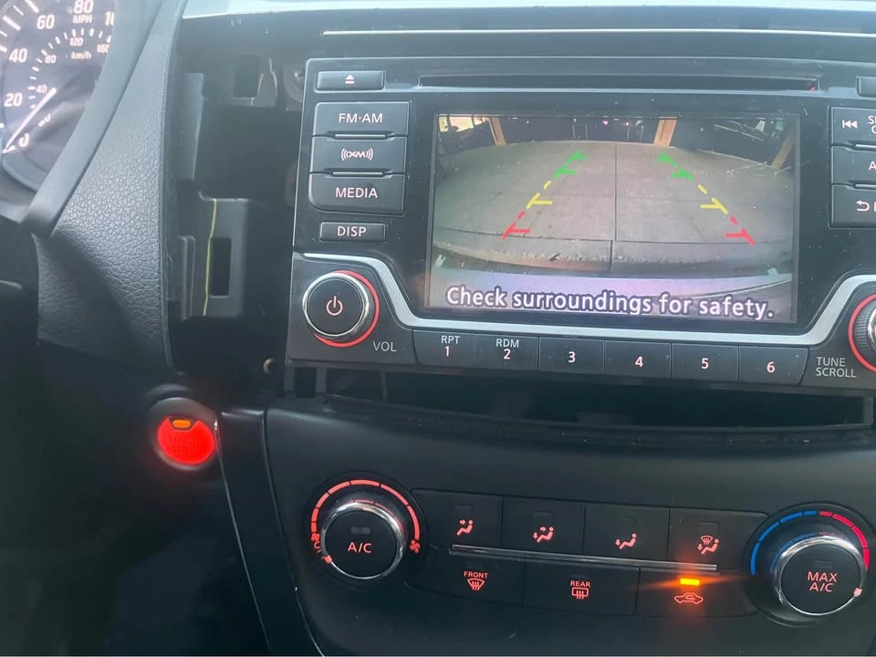 2015 Nissan Sentra 7th Gen - Image 15 of 16