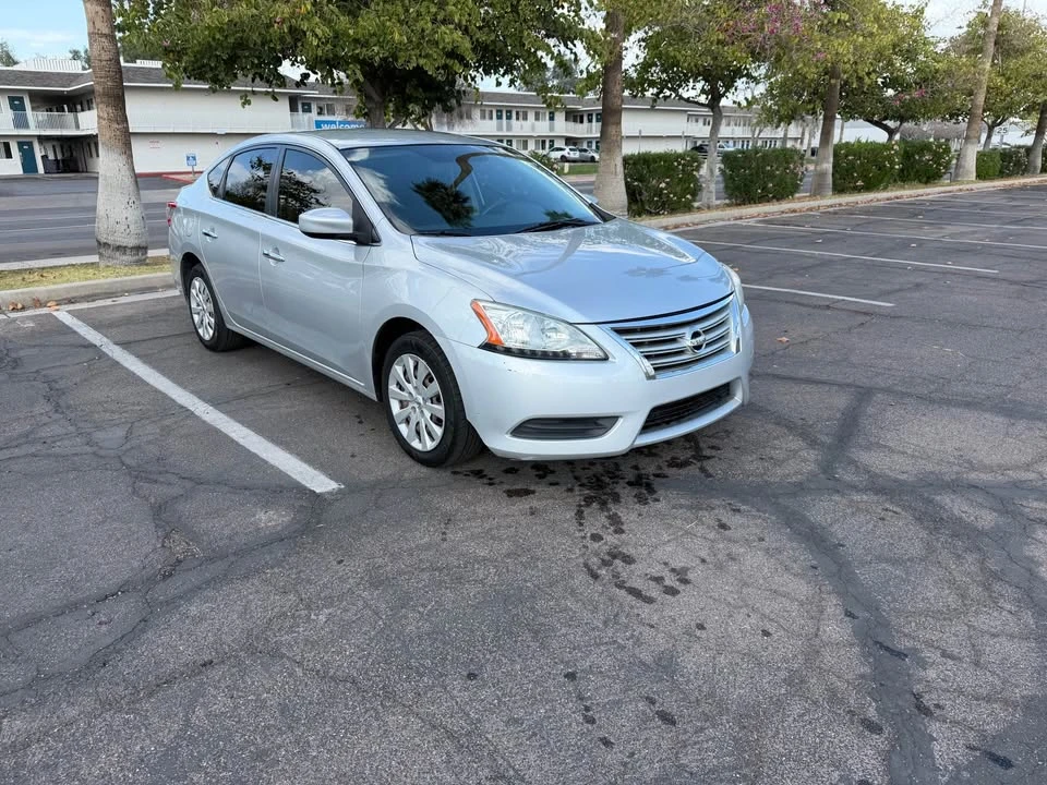 2015 Nissan Sentra 7th Gen - Image 3 of 11