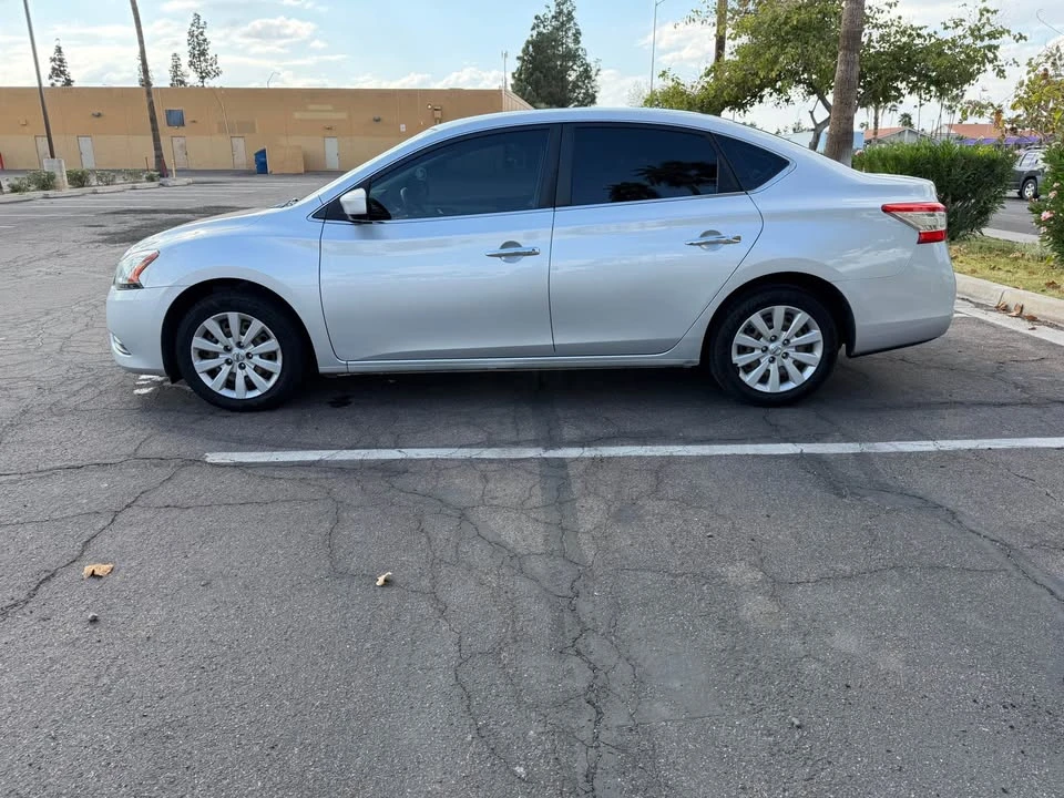 2015 Nissan Sentra 7th Gen - Image 6 of 11
