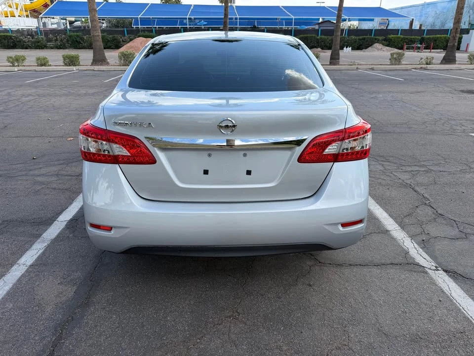 2015 Nissan Sentra 7th Gen - Image 5 of 11