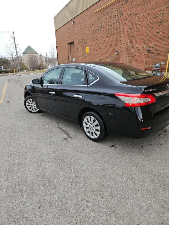 2015 Nissan Sentra 7th Gen - Image 5 of 11