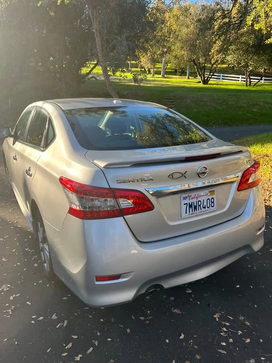 2015 Nissan Sentra 7th Gen - Image 2 of 3
