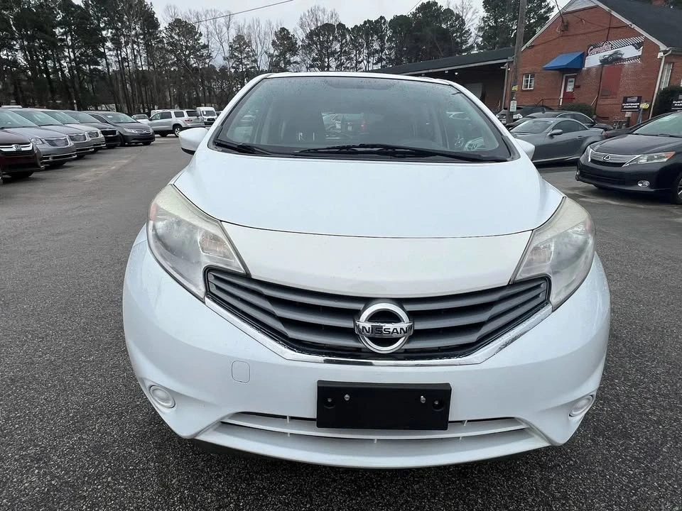 2015 Nissan Versa - Image 3 of 20