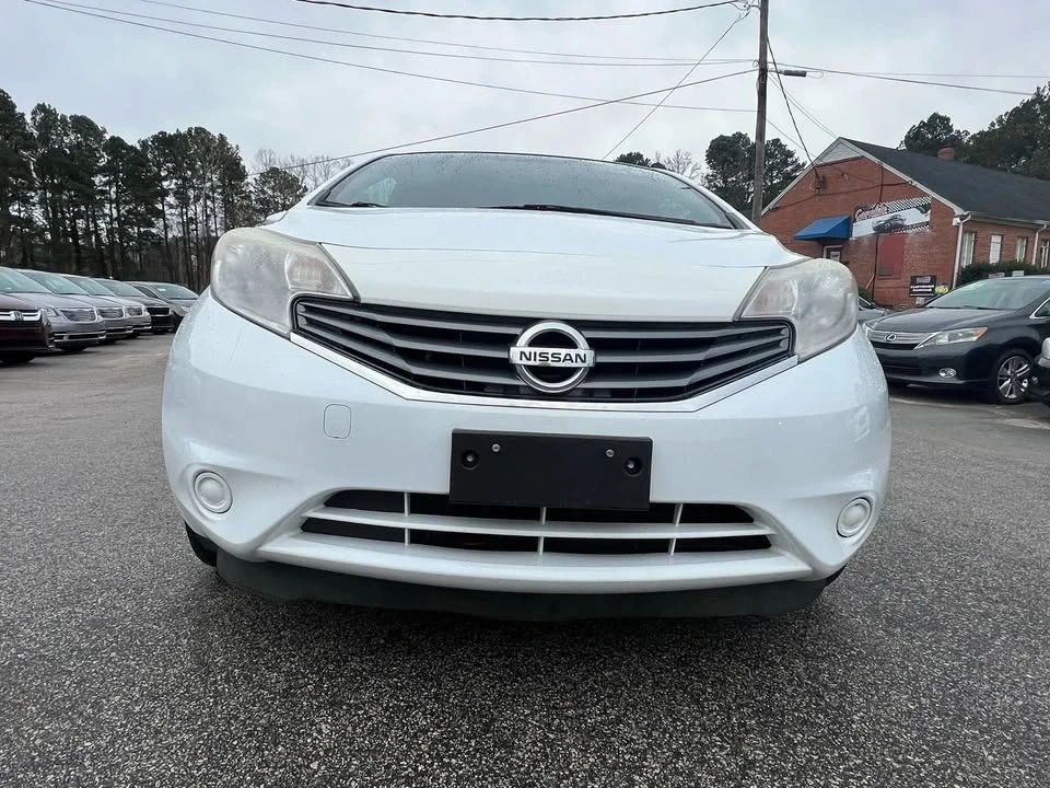 2015 Nissan Versa - Image 2 of 20