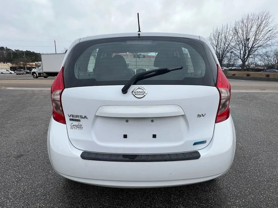 2015 Nissan Versa - Image 8 of 20