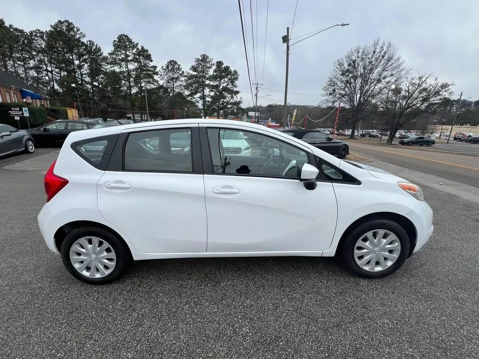 2015 Nissan Versa - Image 6 of 20