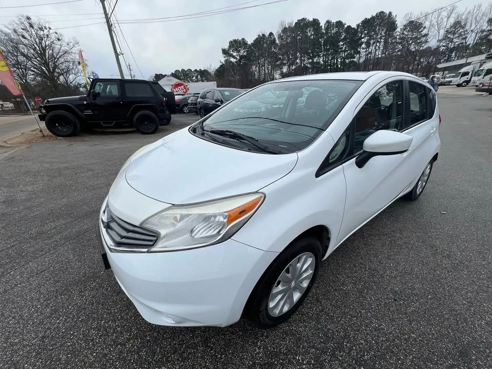 2015 Nissan Versa - Image 4 of 20