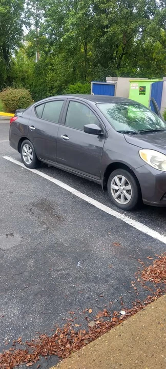 2015 Nissan Versa - Image 2 of 11