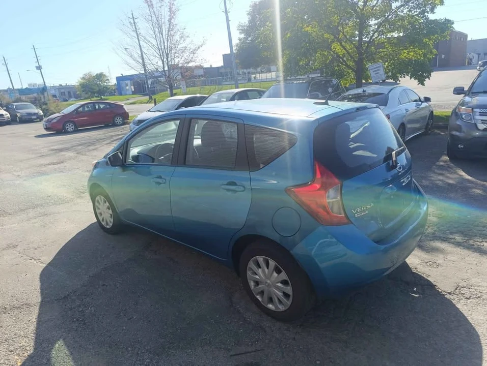 2015 Nissan Versa - Image 6 of 15