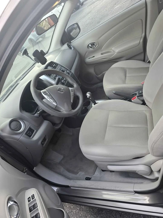 2015 Nissan Versa - Image 8 of 9