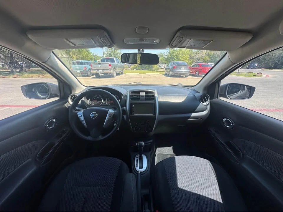 2015 Nissan Versa - Image 8 of 10
