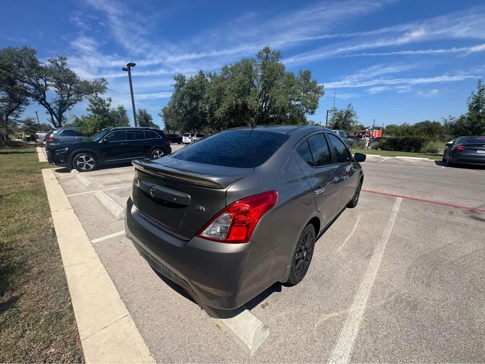 2015 Nissan Versa - Image 7 of 10