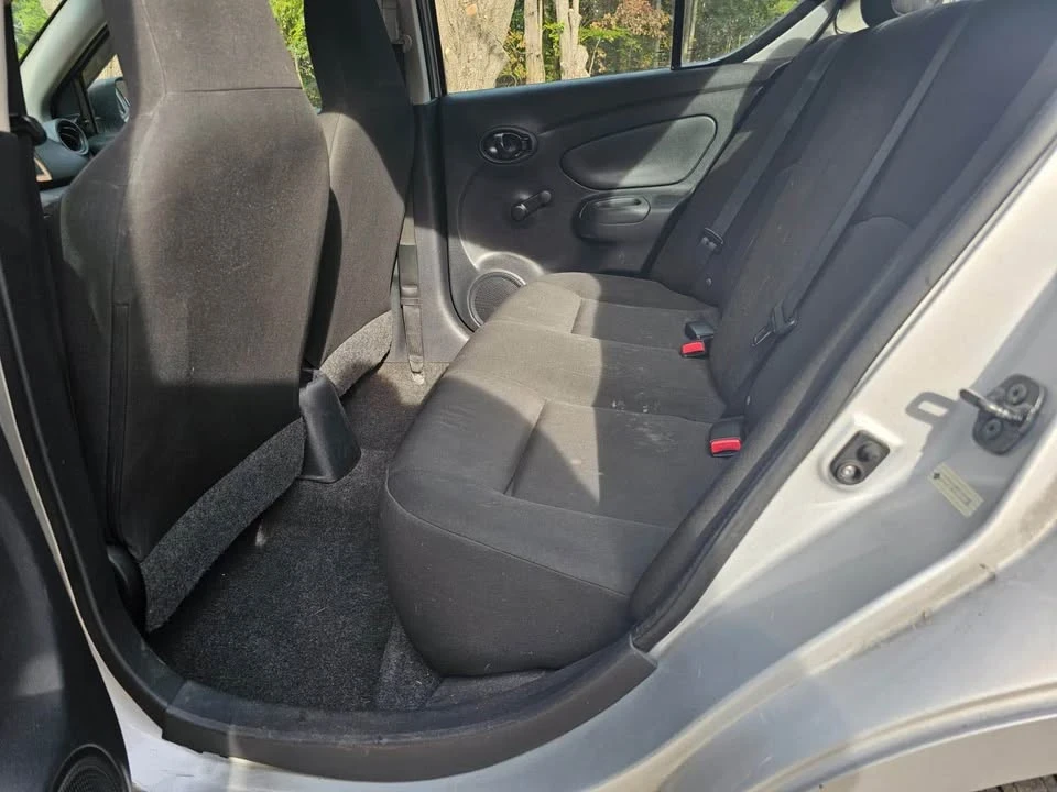 2015 Nissan Versa - Image 13 of 13