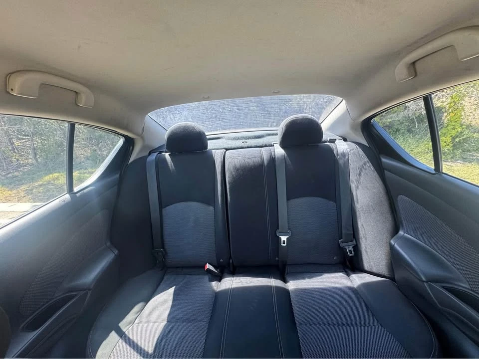 2015 Nissan Versa - Image 9 of 10