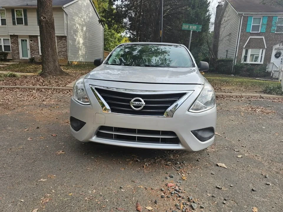 2015 Nissan Versa - Image 2 of 13