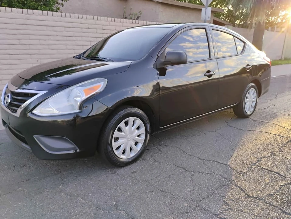 2015 Nissan Versa - Image 5 of 15